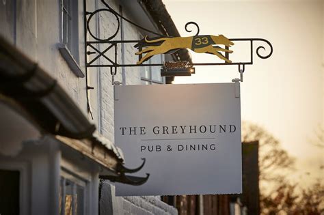 the greyhound beaconsfield